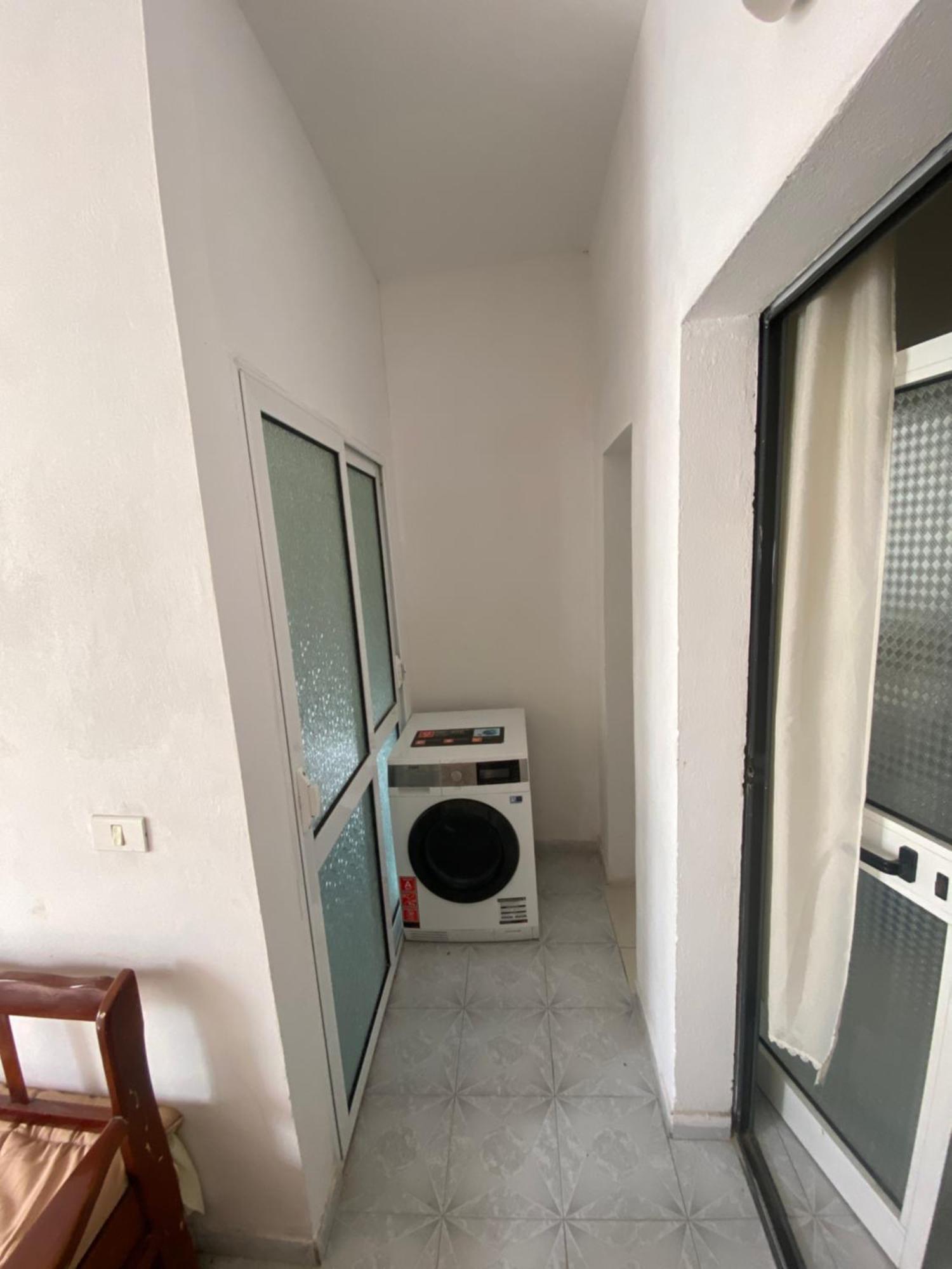Lovely 2-Bedroom With Greenery View Durres Exterior photo
