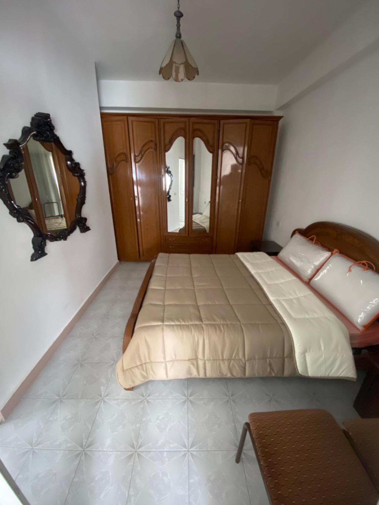 Lovely 2-Bedroom With Greenery View Durres Exterior photo